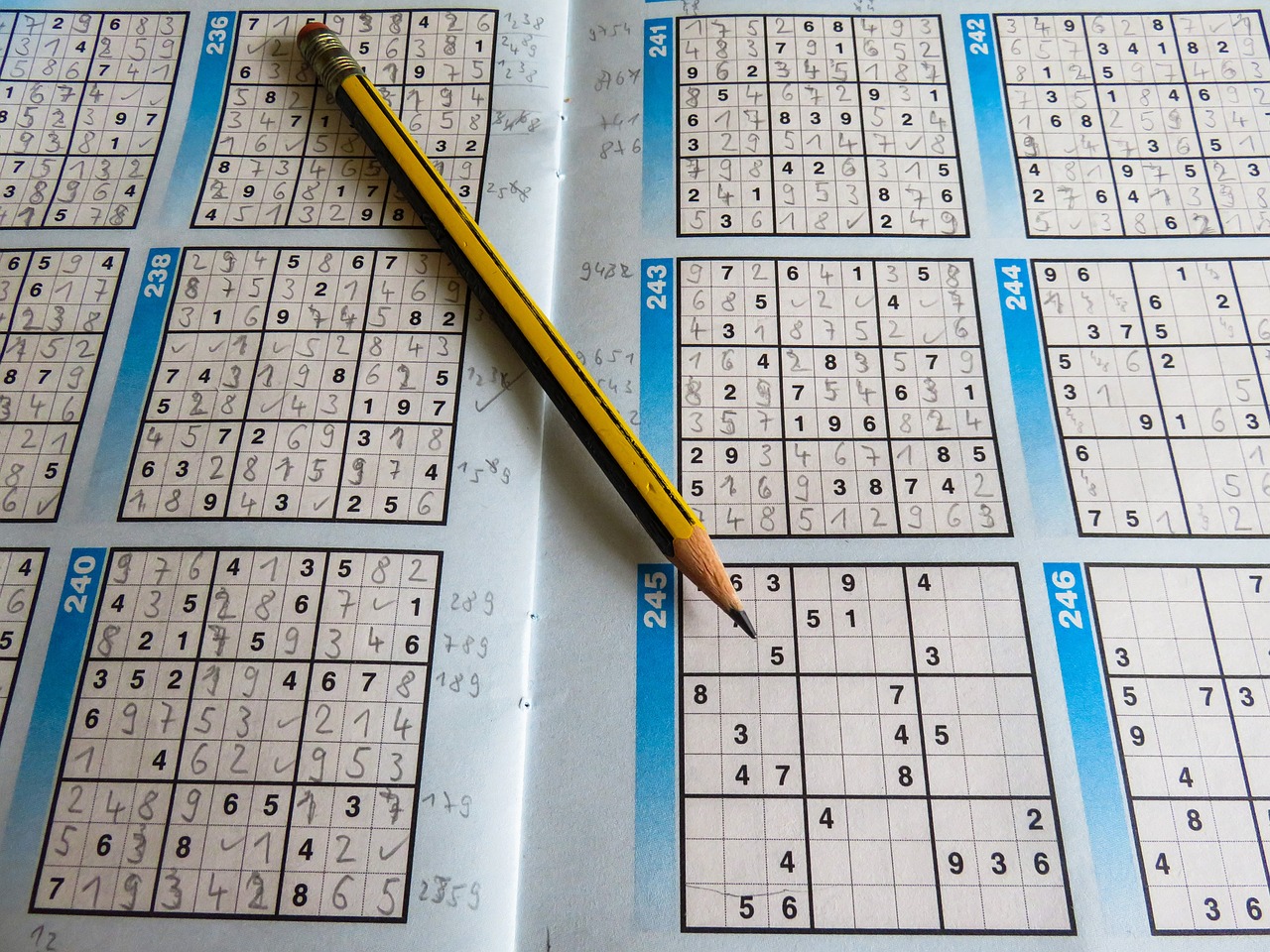 新澳姿料大全正版2024,重點評估解答解釋計劃_探索型62.859